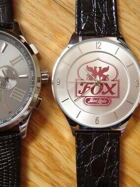 11 MEN & LADY FASHION WATCHES ,ALL NEW BATTERY,ALL RUN, SOME NEW ,SOME USED